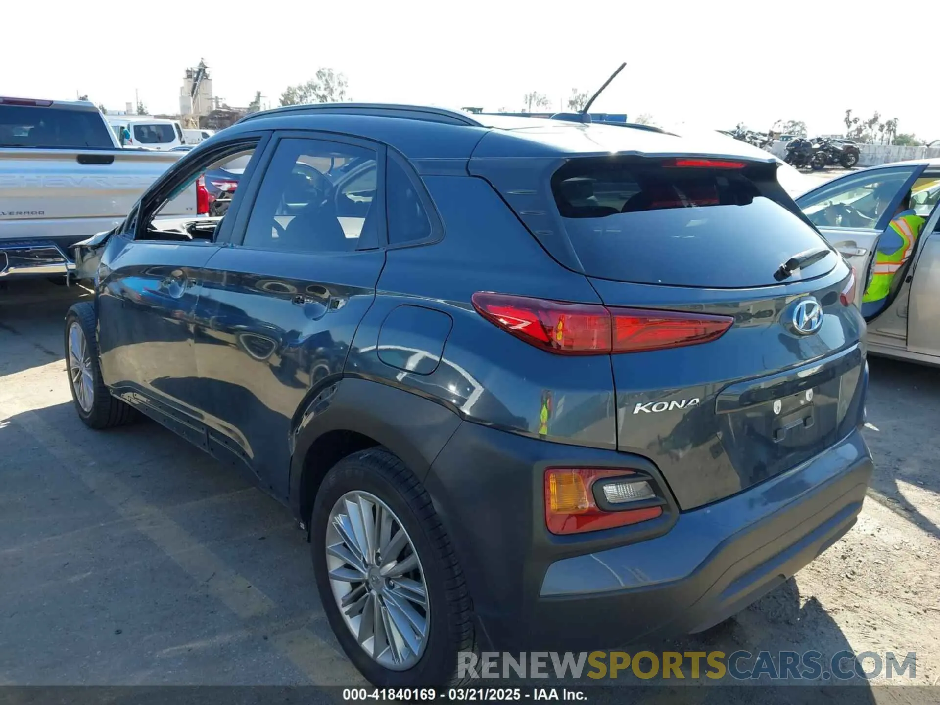 3 Photograph of a damaged car KM8K22AA3MU670951 HYUNDAI KONA 2021