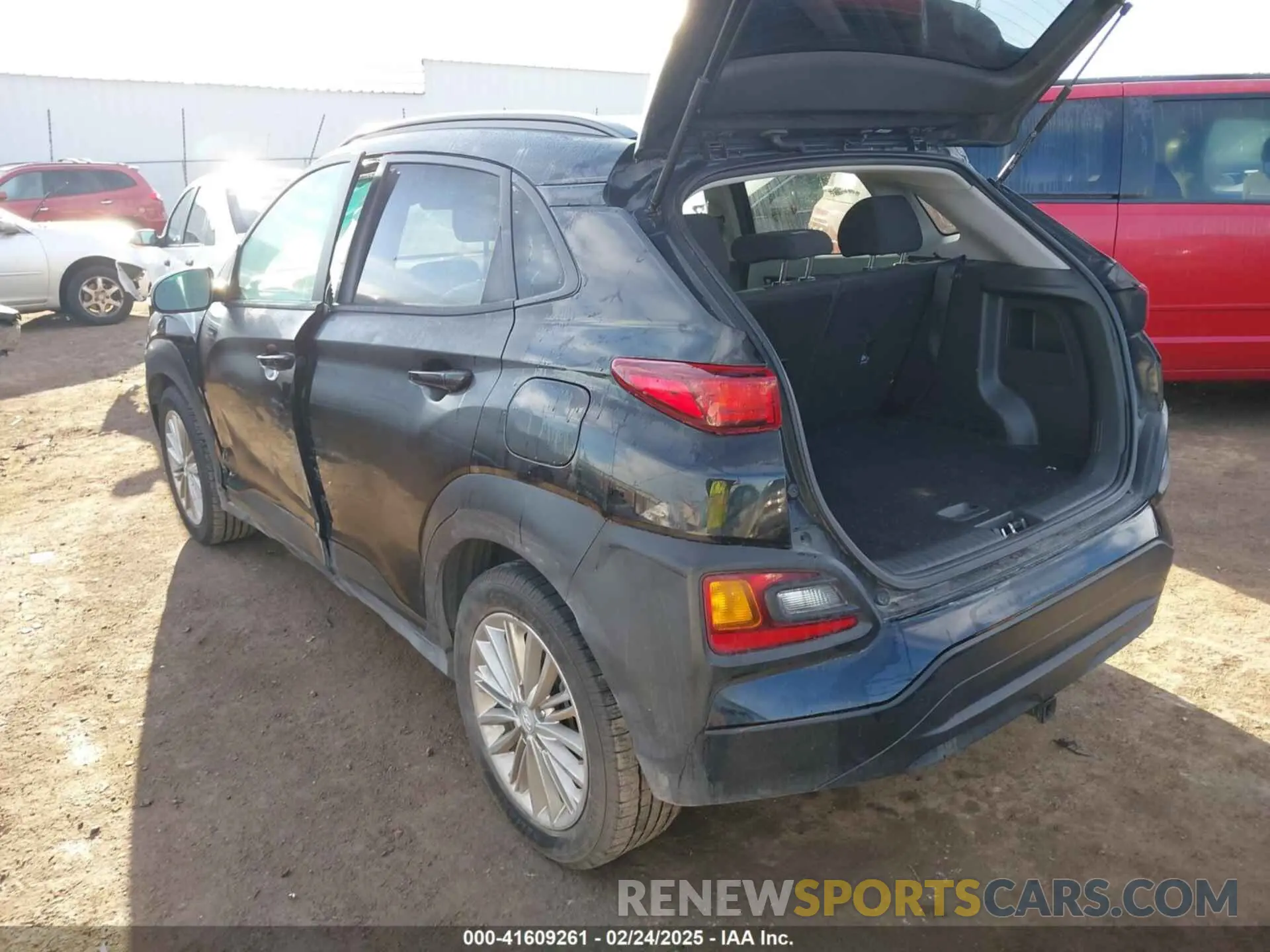 3 Photograph of a damaged car KM8K22AA3MU747284 HYUNDAI KONA 2021