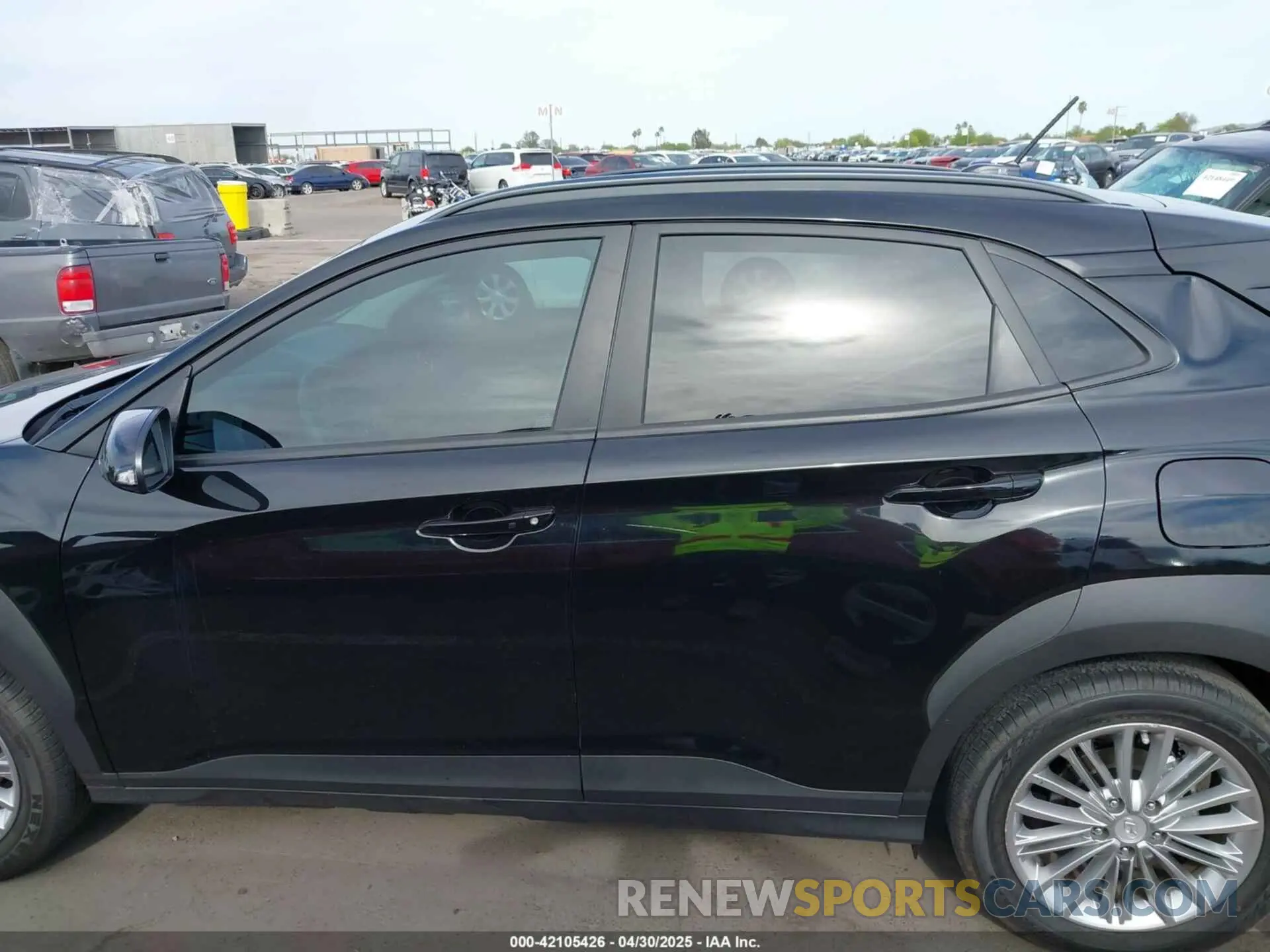14 Photograph of a damaged car KM8K22AA4MU598979 HYUNDAI KONA 2021