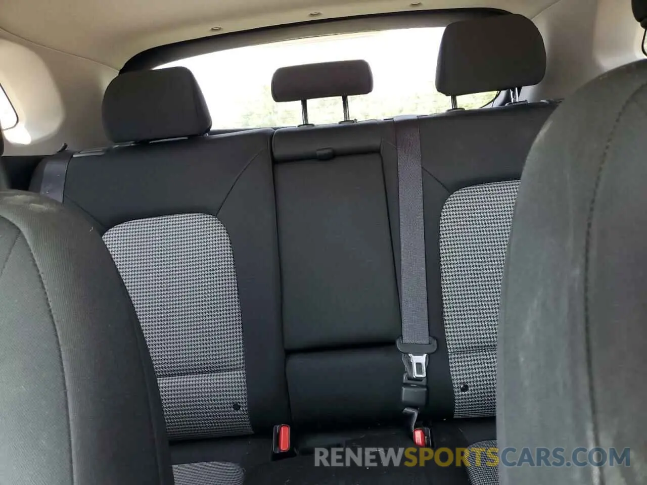 10 Photograph of a damaged car KM8K22AA4MU603470 HYUNDAI KONA 2021
