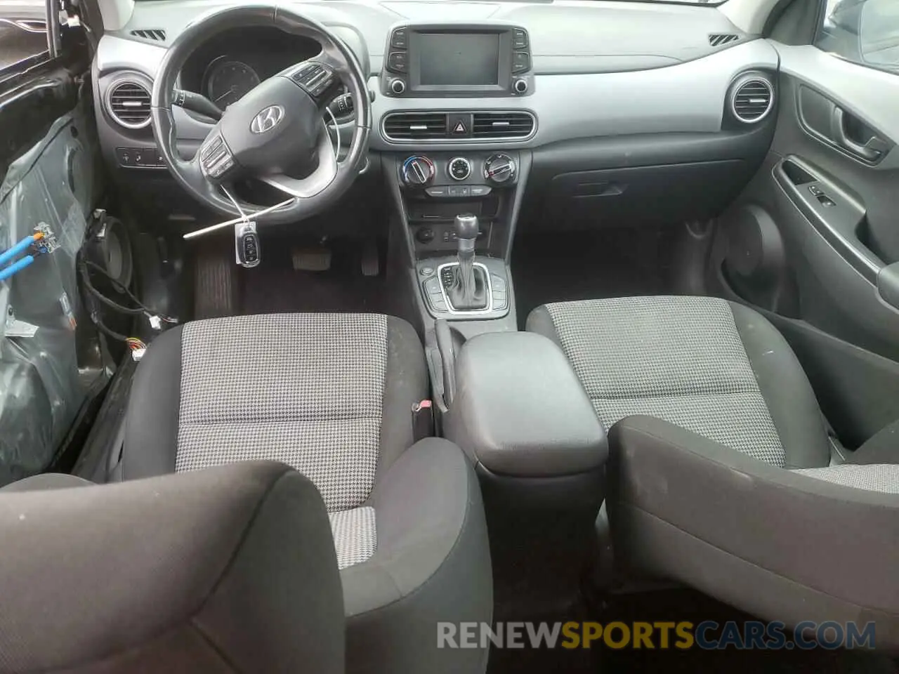 8 Photograph of a damaged car KM8K22AA4MU661224 HYUNDAI KONA 2021