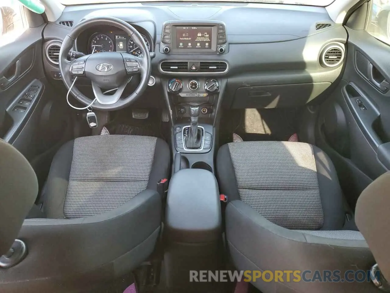 8 Photograph of a damaged car KM8K22AA4MU707313 HYUNDAI KONA 2021