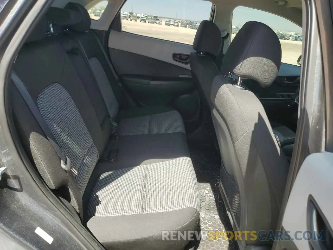 11 Photograph of a damaged car KM8K22AA5MU612856 HYUNDAI KONA 2021