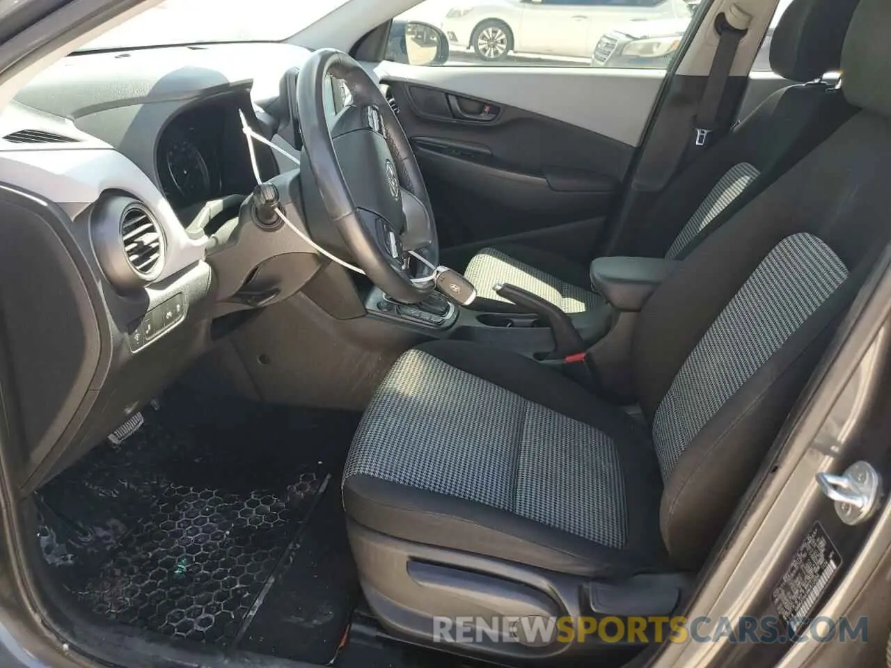 7 Photograph of a damaged car KM8K22AA5MU612856 HYUNDAI KONA 2021