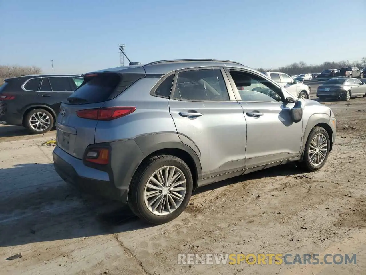 3 Photograph of a damaged car KM8K22AA5MU616812 HYUNDAI KONA 2021