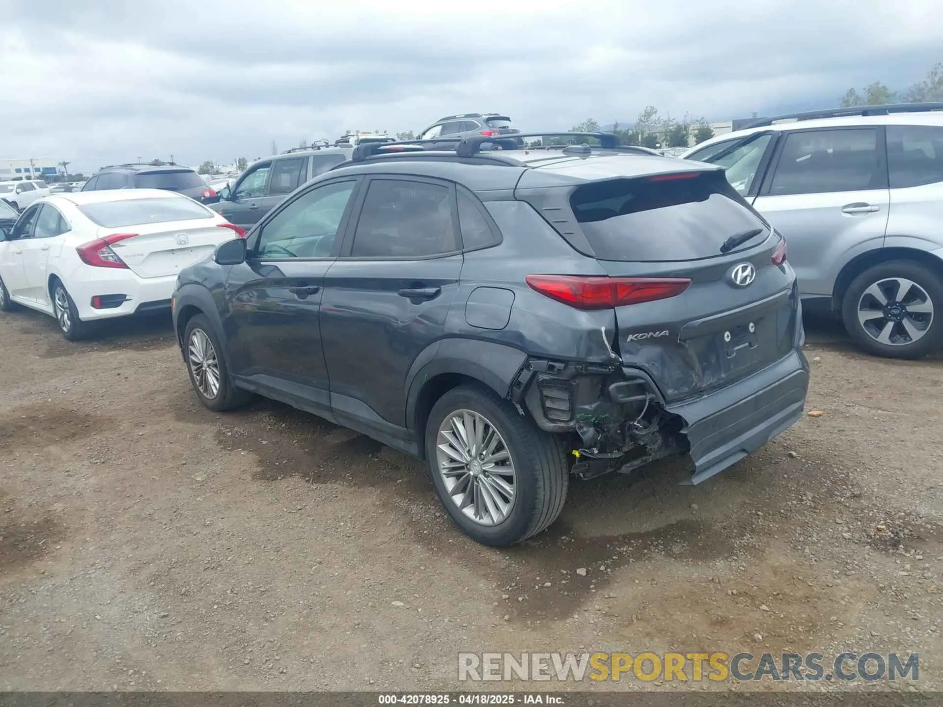 3 Photograph of a damaged car KM8K22AA6MU613871 HYUNDAI KONA 2021
