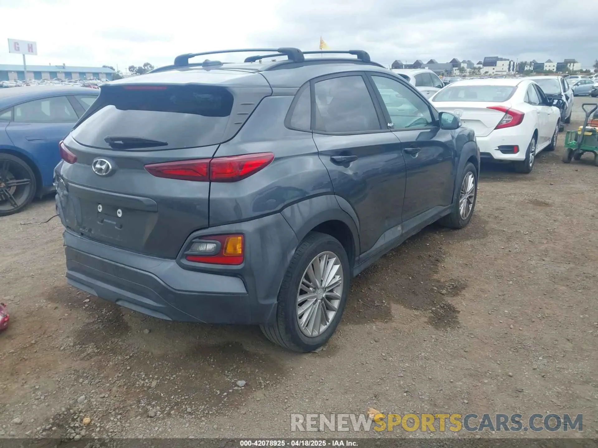 4 Photograph of a damaged car KM8K22AA6MU613871 HYUNDAI KONA 2021
