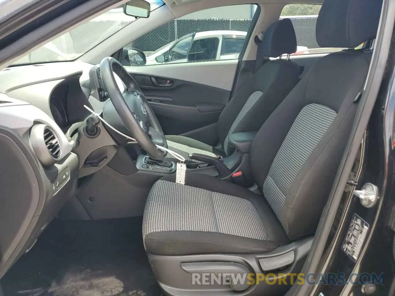 7 Photograph of a damaged car KM8K22AA6MU695830 HYUNDAI KONA 2021