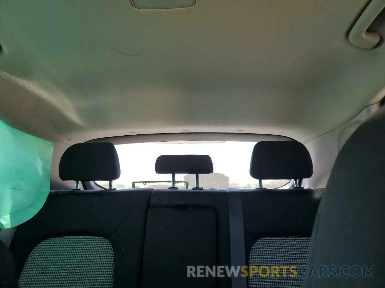 10 Photograph of a damaged car KM8K22AA7MU602863 HYUNDAI KONA 2021