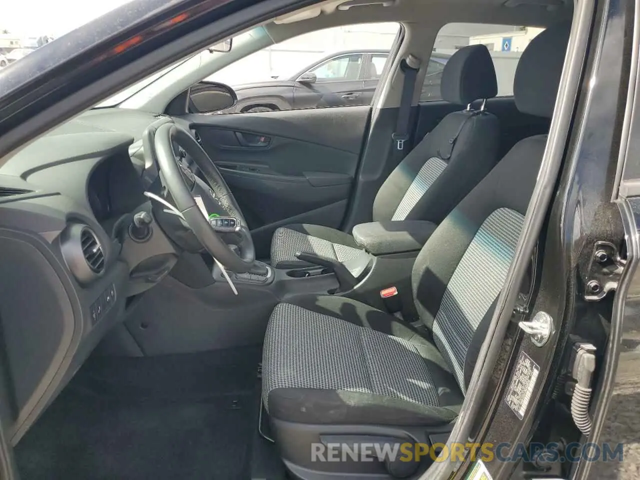 7 Photograph of a damaged car KM8K22AA7MU629528 HYUNDAI KONA 2021