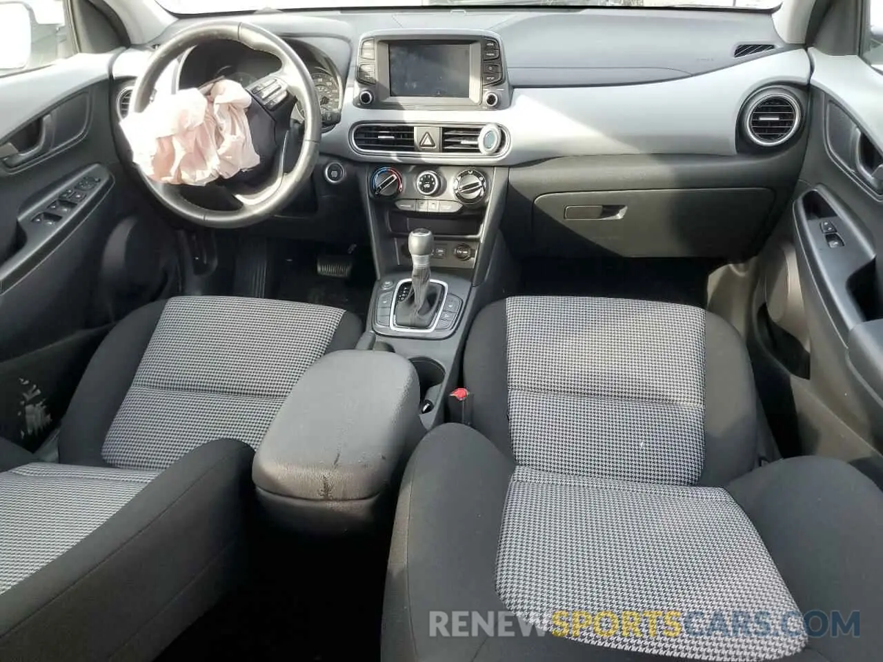 8 Photograph of a damaged car KM8K22AA7MU721688 HYUNDAI KONA 2021