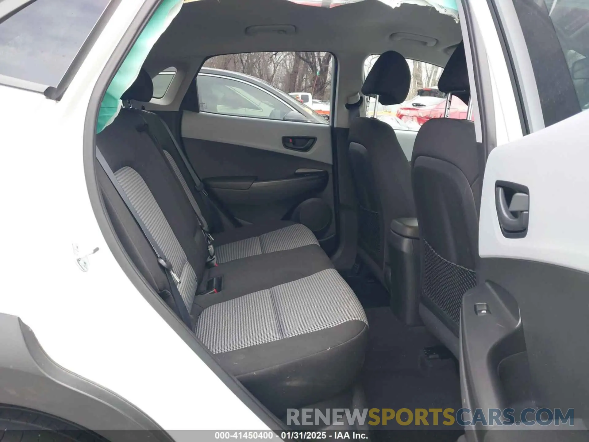 8 Photograph of a damaged car KM8K22AA8MU602483 HYUNDAI KONA 2021
