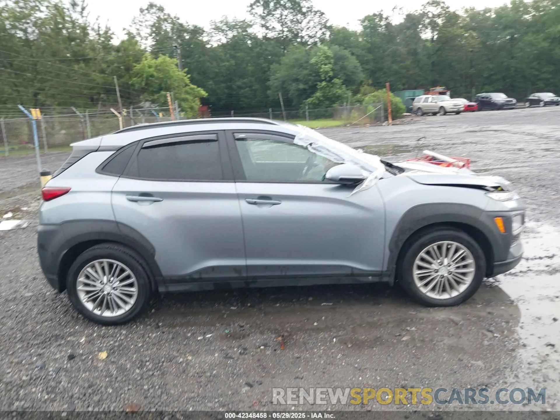 12 Photograph of a damaged car KM8K22AA8MU619395 HYUNDAI KONA 2021