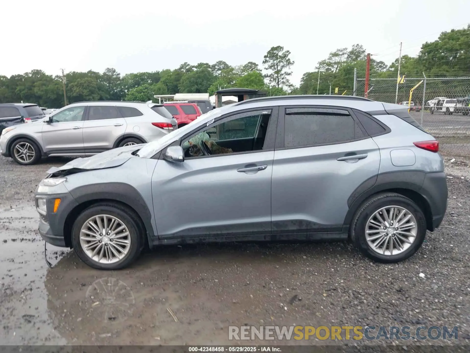 13 Photograph of a damaged car KM8K22AA8MU619395 HYUNDAI KONA 2021