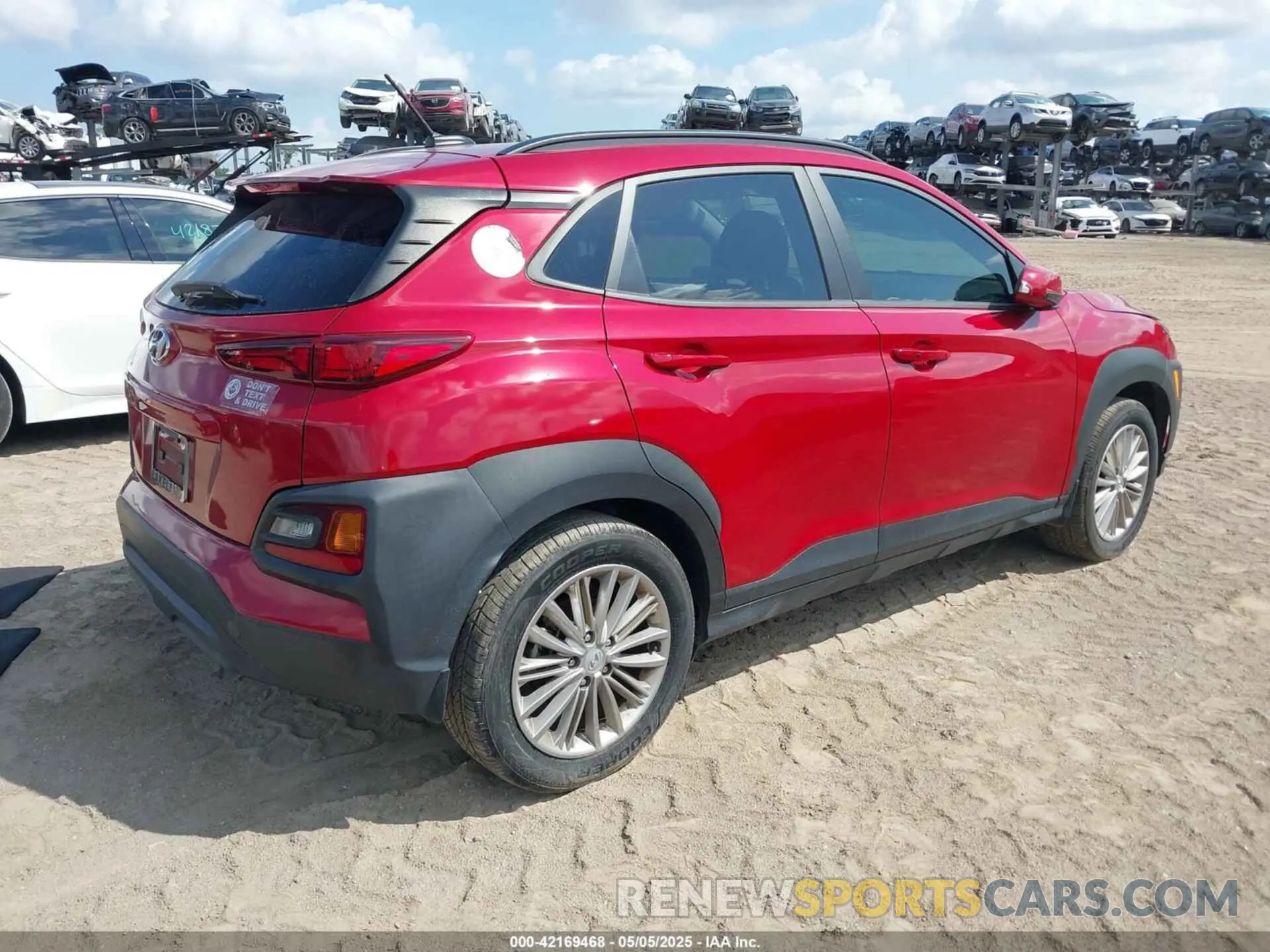 4 Photograph of a damaged car KM8K22AA8MU648394 HYUNDAI KONA 2021