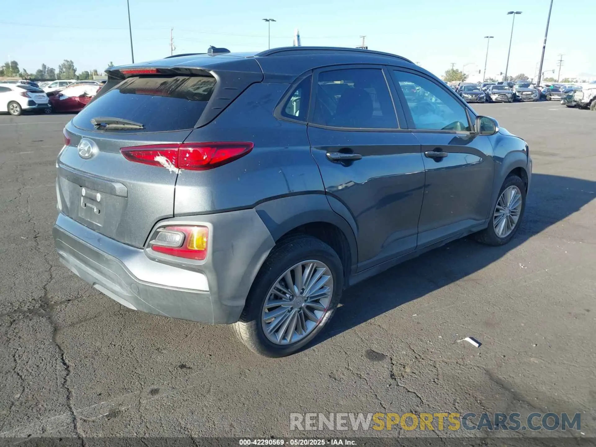 4 Photograph of a damaged car KM8K22AA8MU709713 HYUNDAI KONA 2021