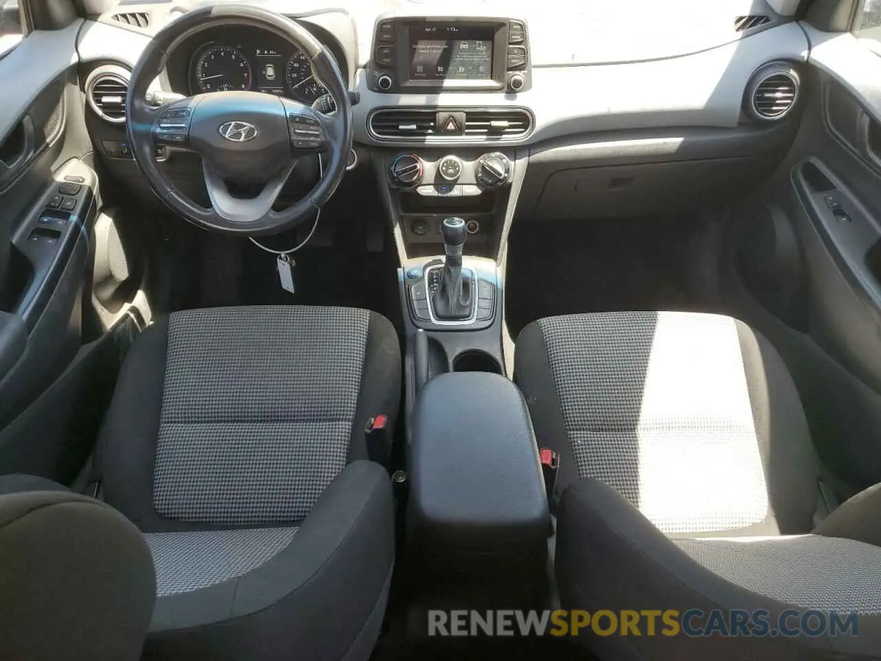 8 Photograph of a damaged car KM8K22AA9MU747662 HYUNDAI KONA 2021