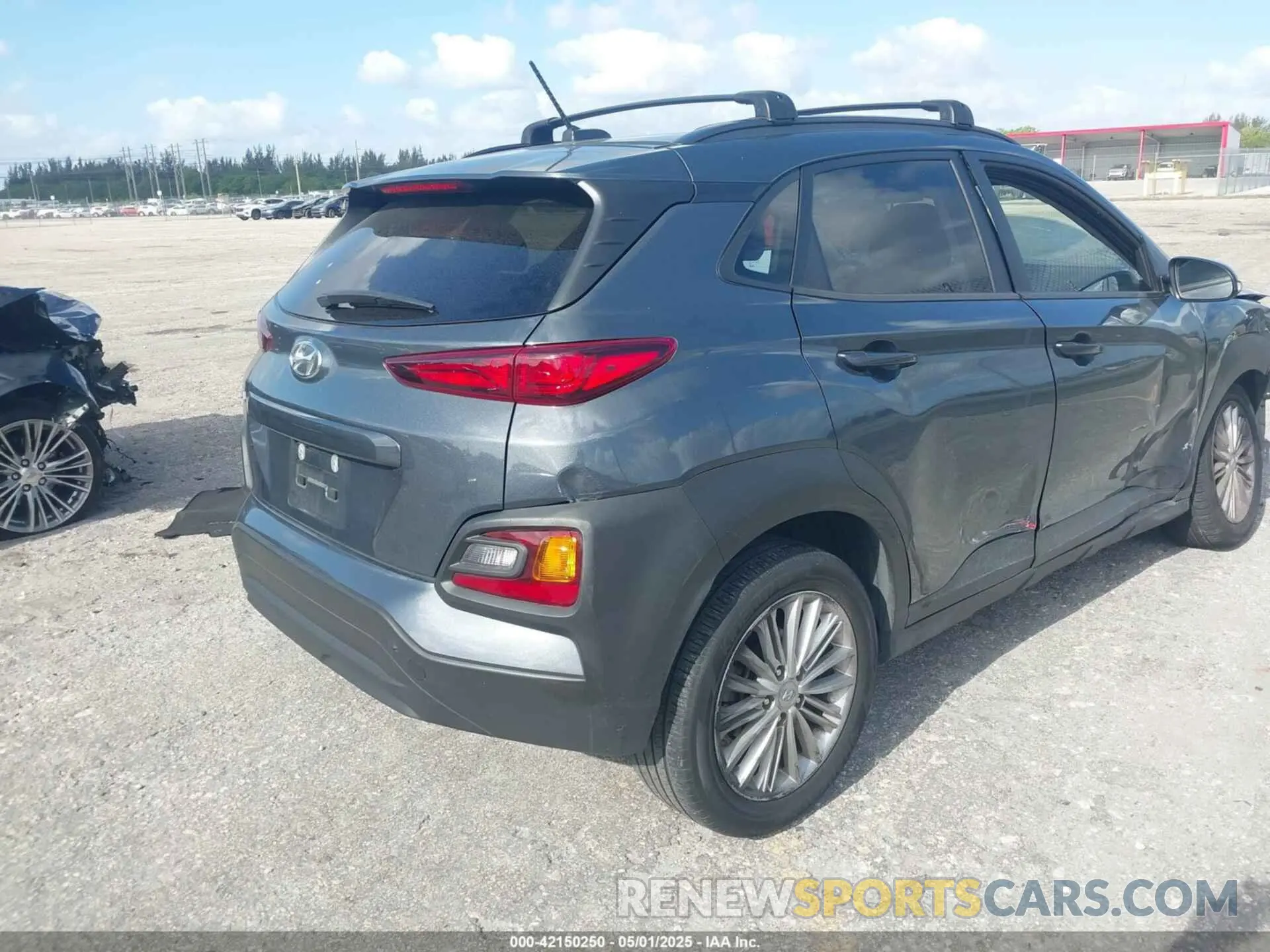 4 Photograph of a damaged car KM8K22AAXMU723290 HYUNDAI KONA 2021