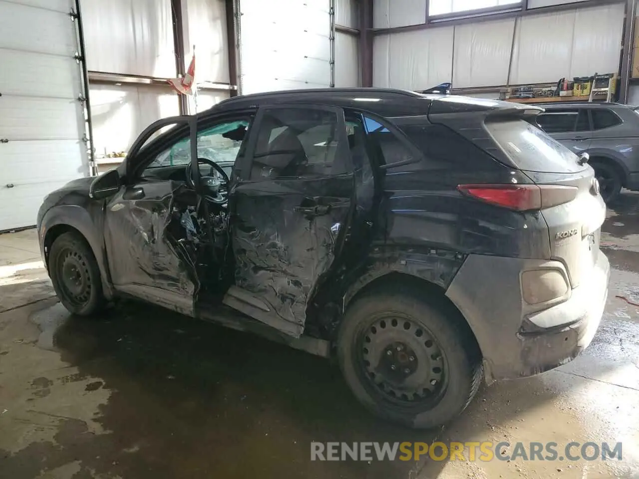 2 Photograph of a damaged car KM8K23AG2MU106072 HYUNDAI KONA 2021