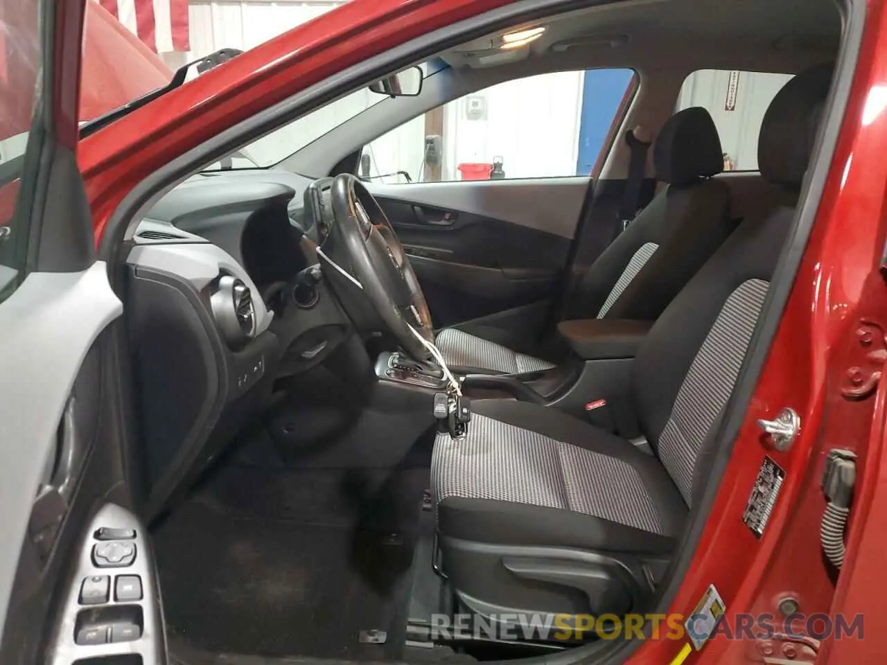 7 Photograph of a damaged car KM8K2CAA2MU658828 HYUNDAI KONA 2021
