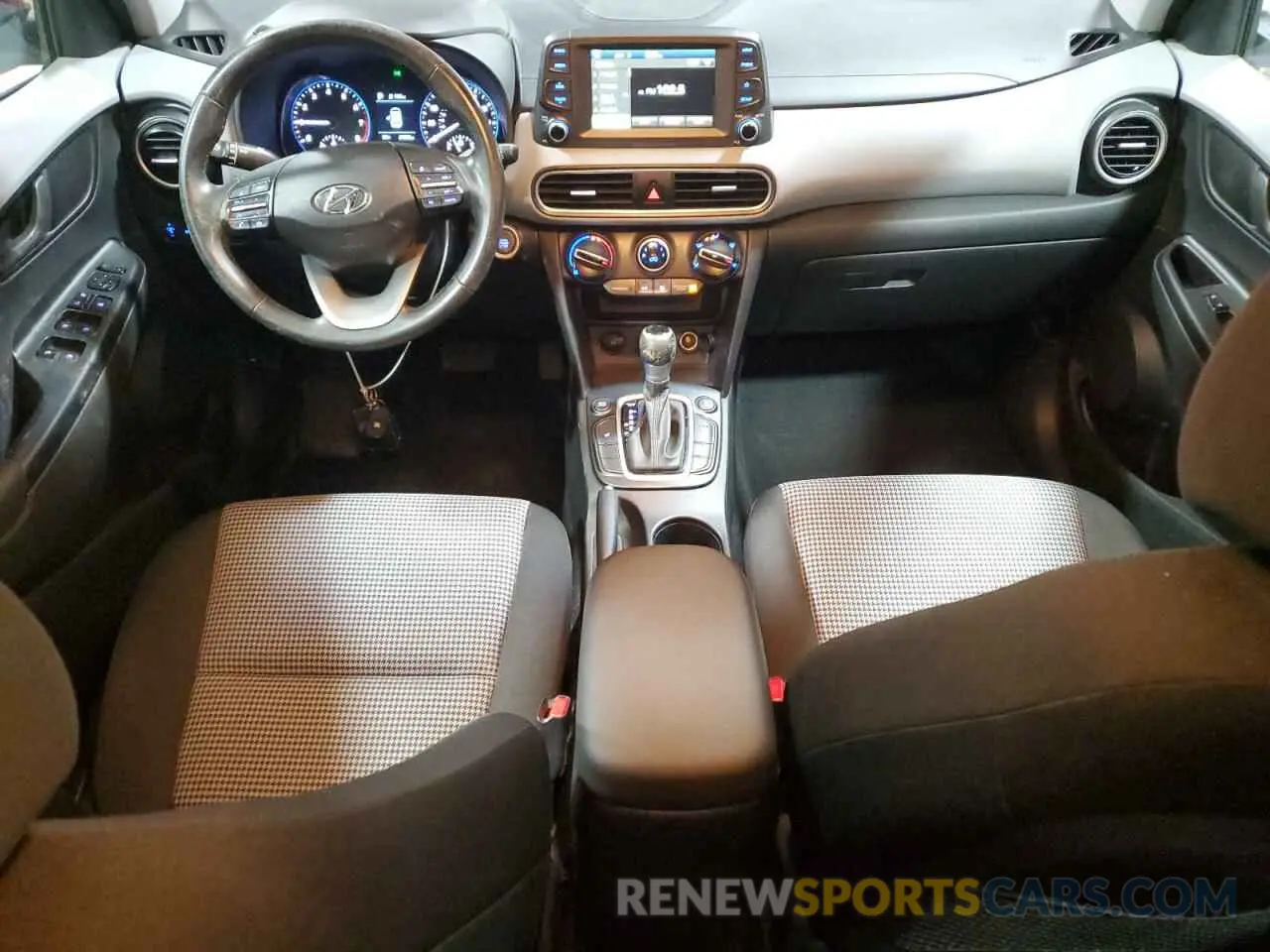8 Photograph of a damaged car KM8K2CAA2MU658828 HYUNDAI KONA 2021