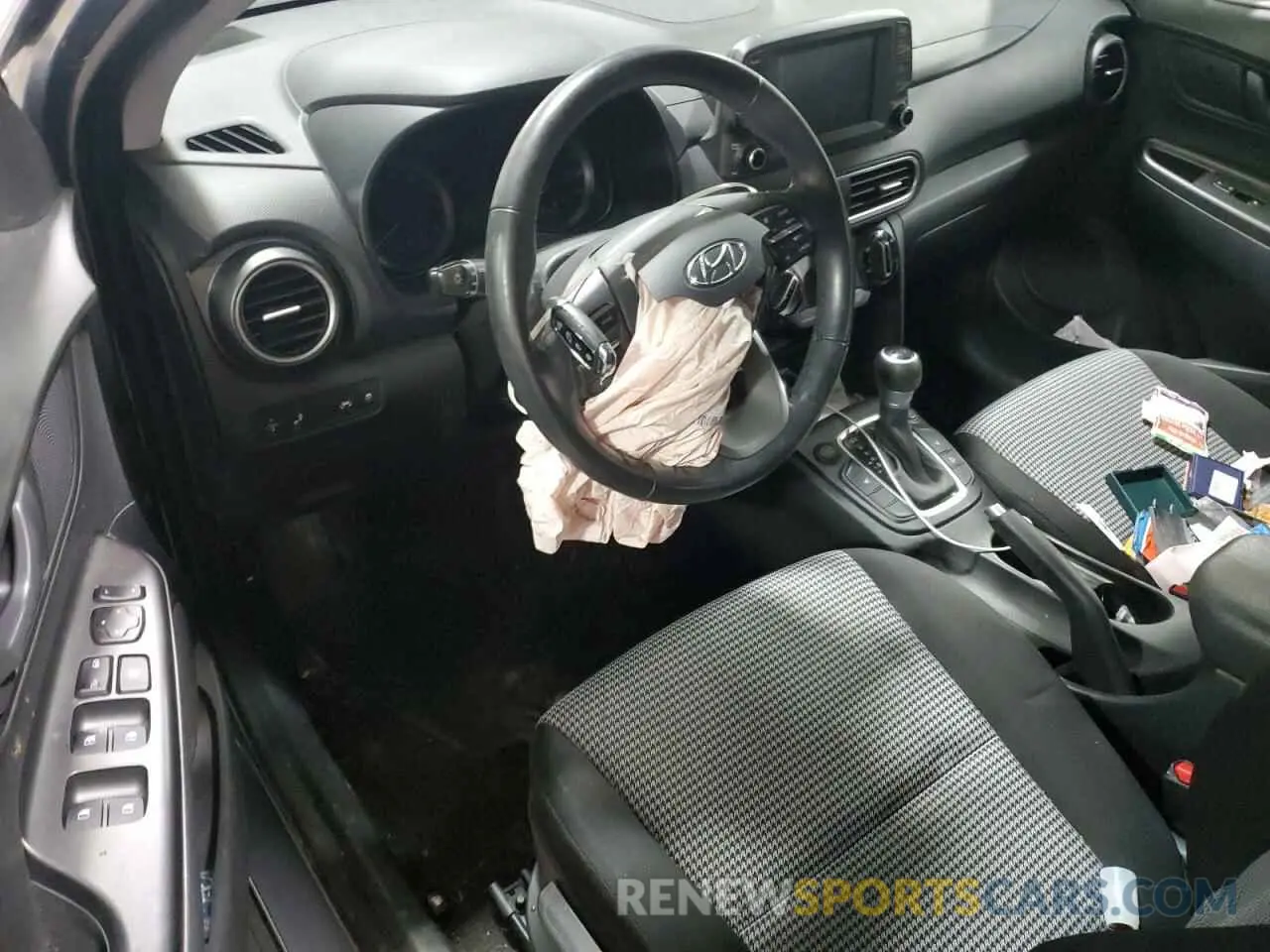 8 Photograph of a damaged car KM8K2CAA2MU708630 HYUNDAI KONA 2021