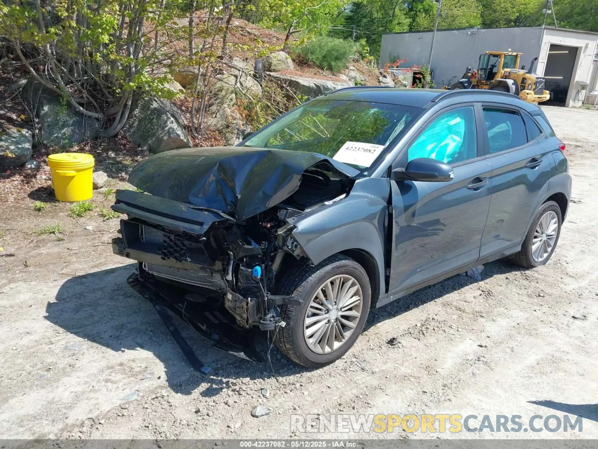 2 Photograph of a damaged car KM8K2CAA7MU609558 HYUNDAI KONA 2021