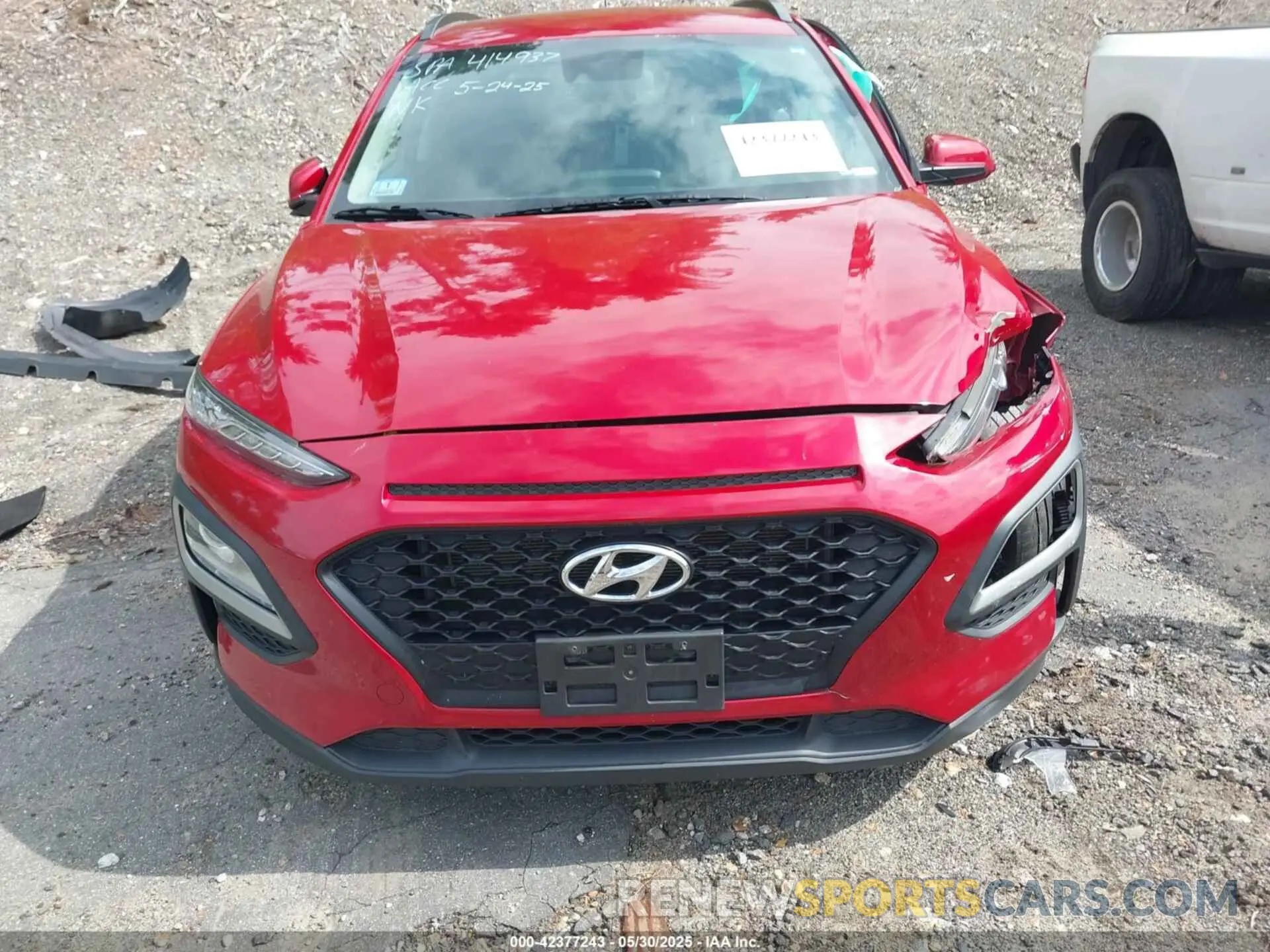 13 Photograph of a damaged car KM8K2CAA7MU658825 HYUNDAI KONA 2021