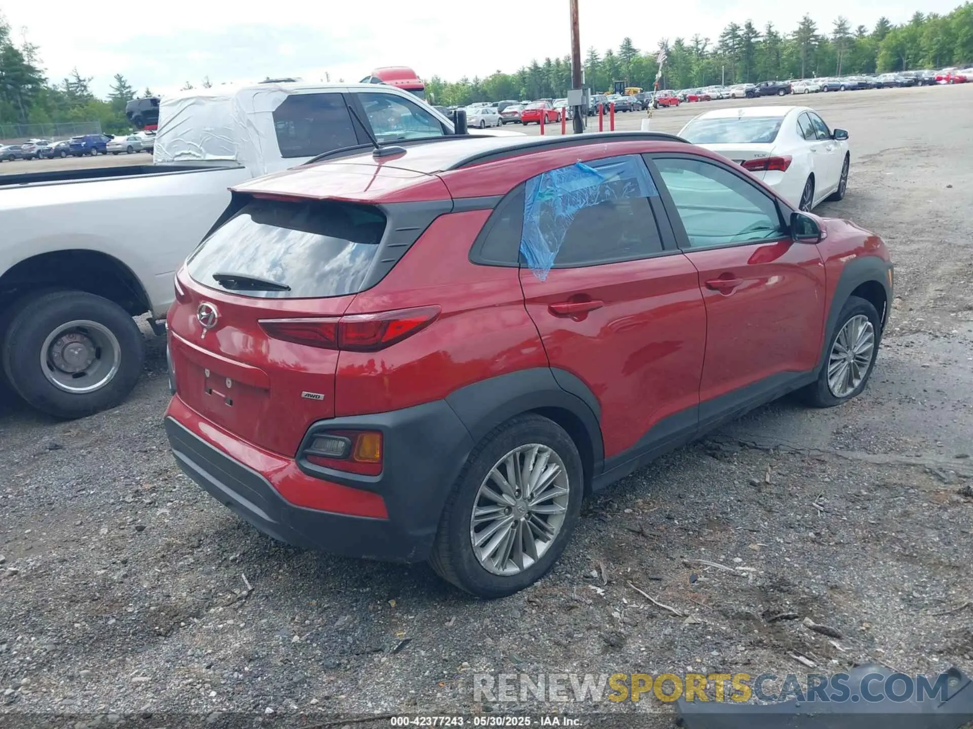 4 Photograph of a damaged car KM8K2CAA7MU658825 HYUNDAI KONA 2021