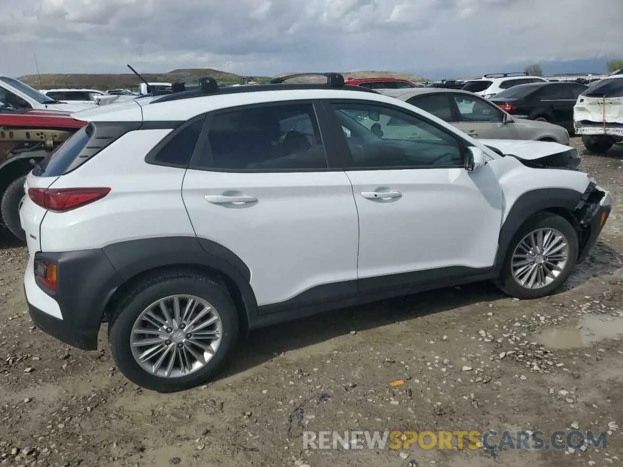 3 Photograph of a damaged car KM8K2CAA8MU599364 HYUNDAI KONA 2021