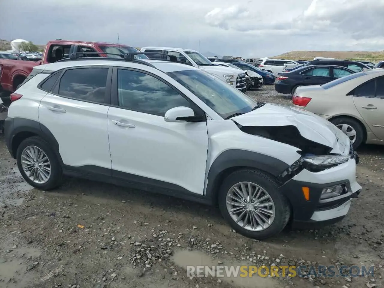 4 Photograph of a damaged car KM8K2CAA8MU599364 HYUNDAI KONA 2021