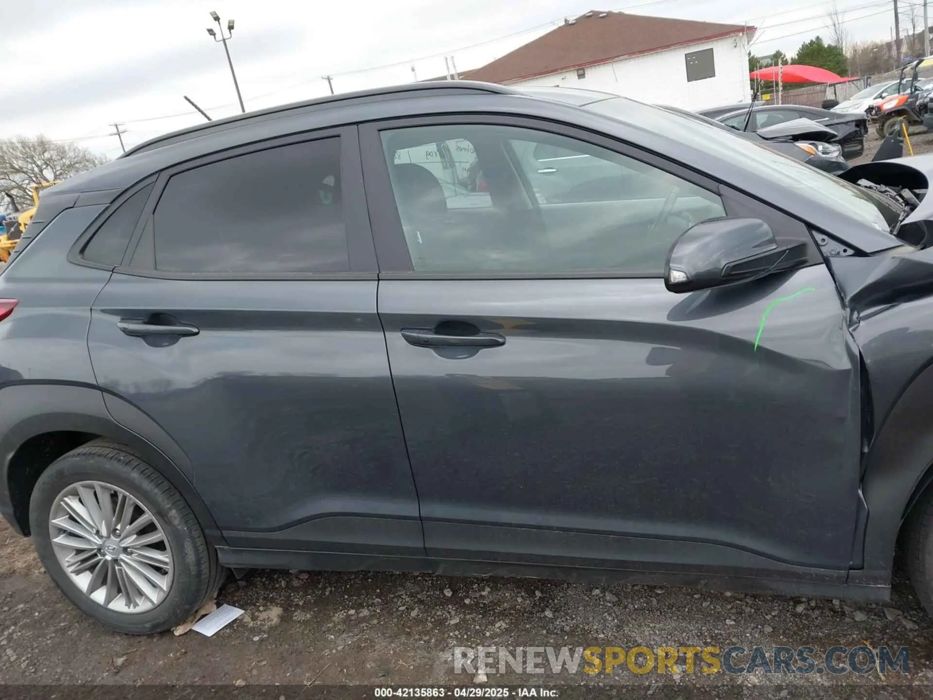 13 Photograph of a damaged car KM8K2CAAXMU707533 HYUNDAI KONA 2021