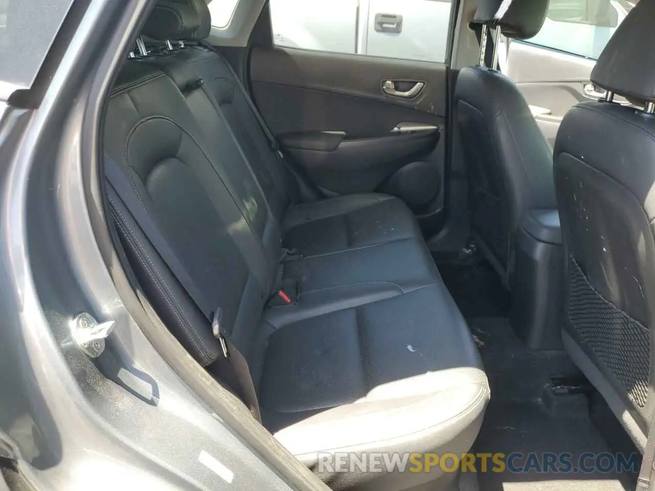 10 Photograph of a damaged car KM8K33A50MU618246 HYUNDAI KONA 2021