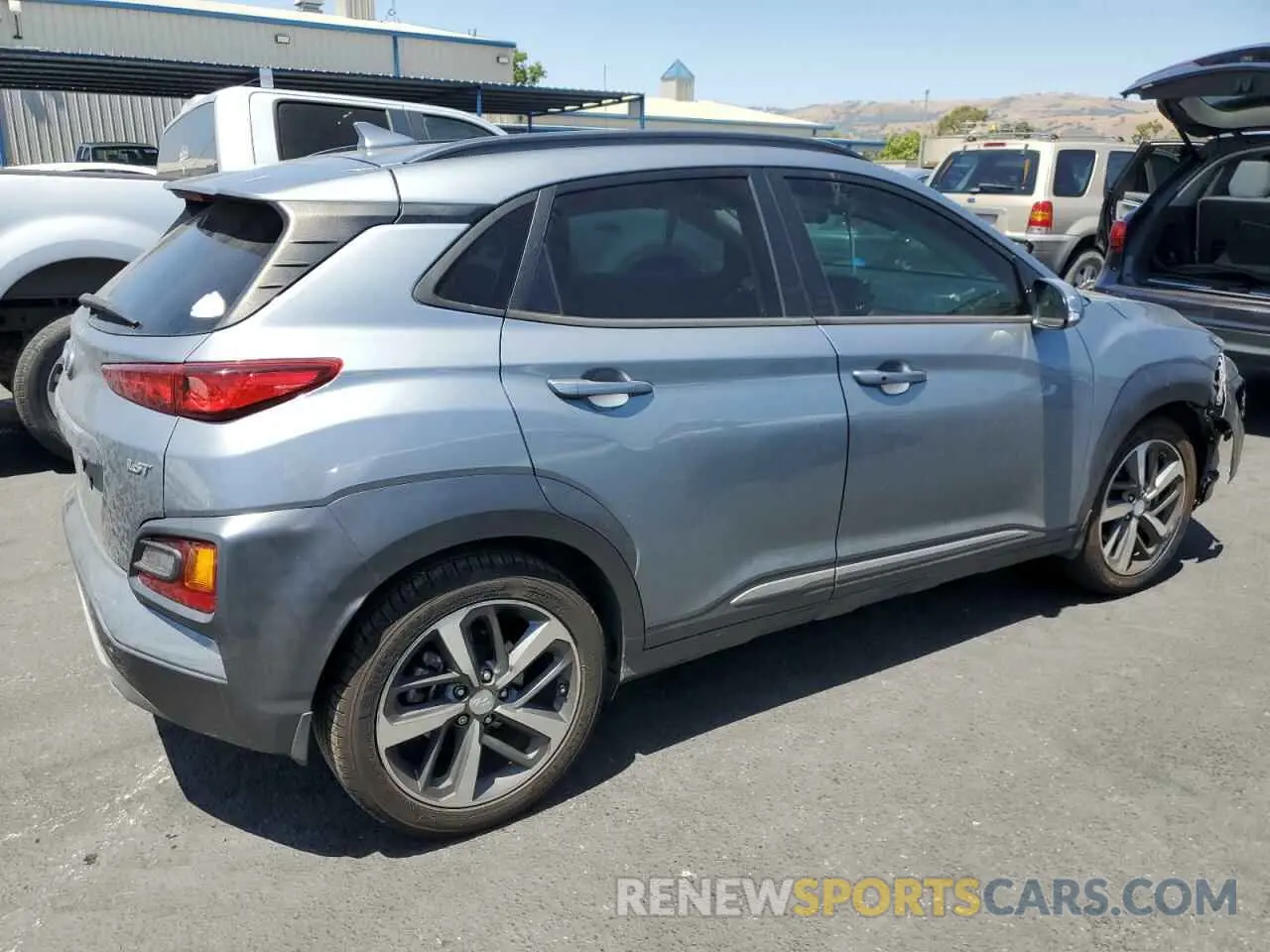 3 Photograph of a damaged car KM8K33A50MU618246 HYUNDAI KONA 2021