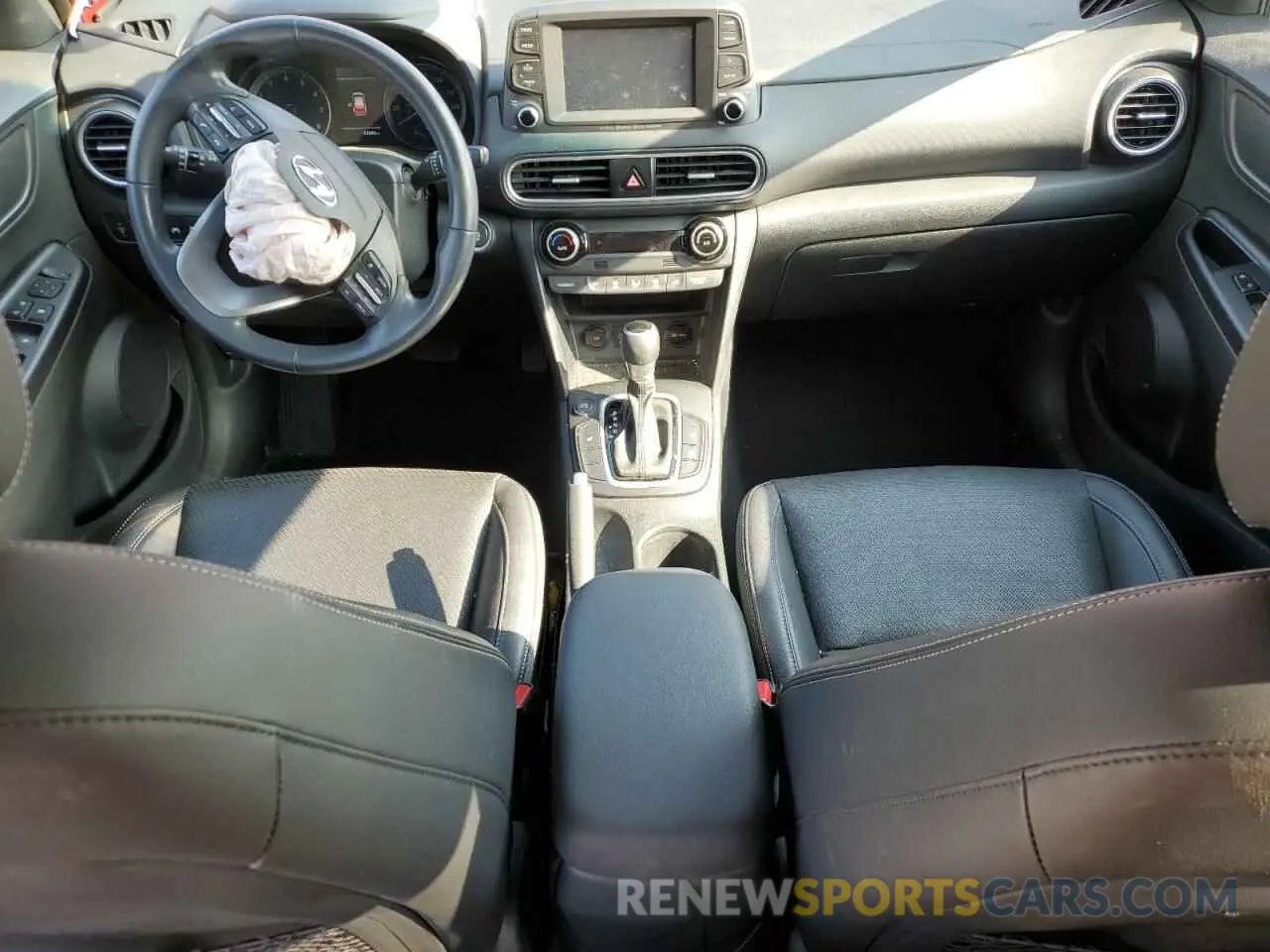 8 Photograph of a damaged car KM8K33A5XMU614611 HYUNDAI KONA 2021