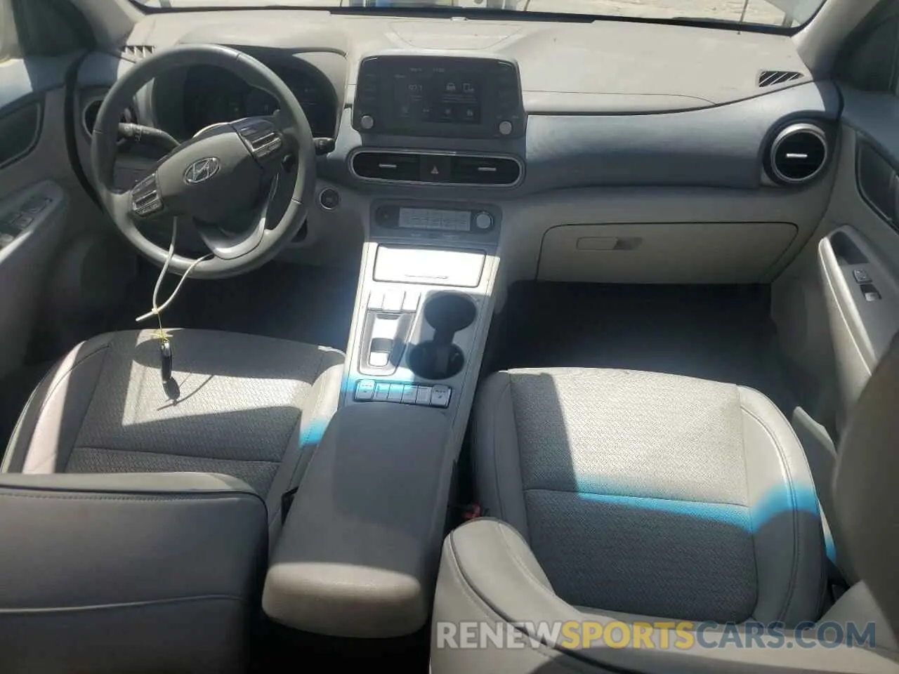 8 Photograph of a damaged car KM8K33AG1MU100356 HYUNDAI KONA 2021
