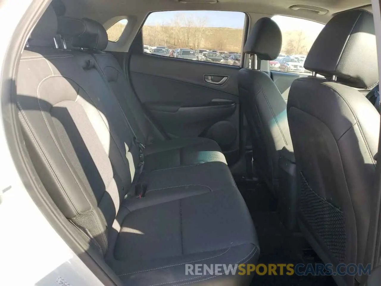 11 Photograph of a damaged car KM8K3CA51MU630521 HYUNDAI KONA 2021