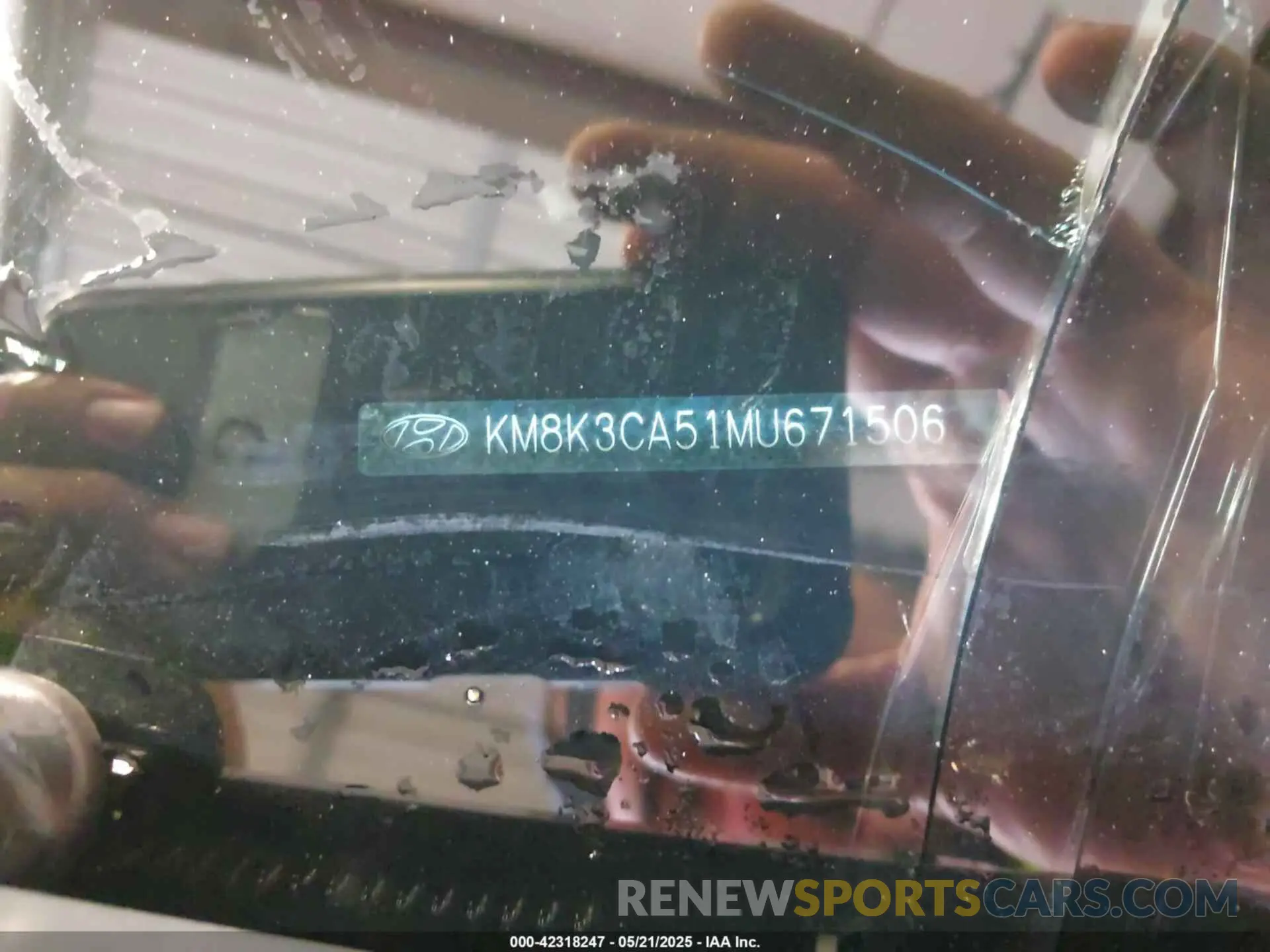 9 Photograph of a damaged car KM8K3CA51MU671506 HYUNDAI KONA 2021