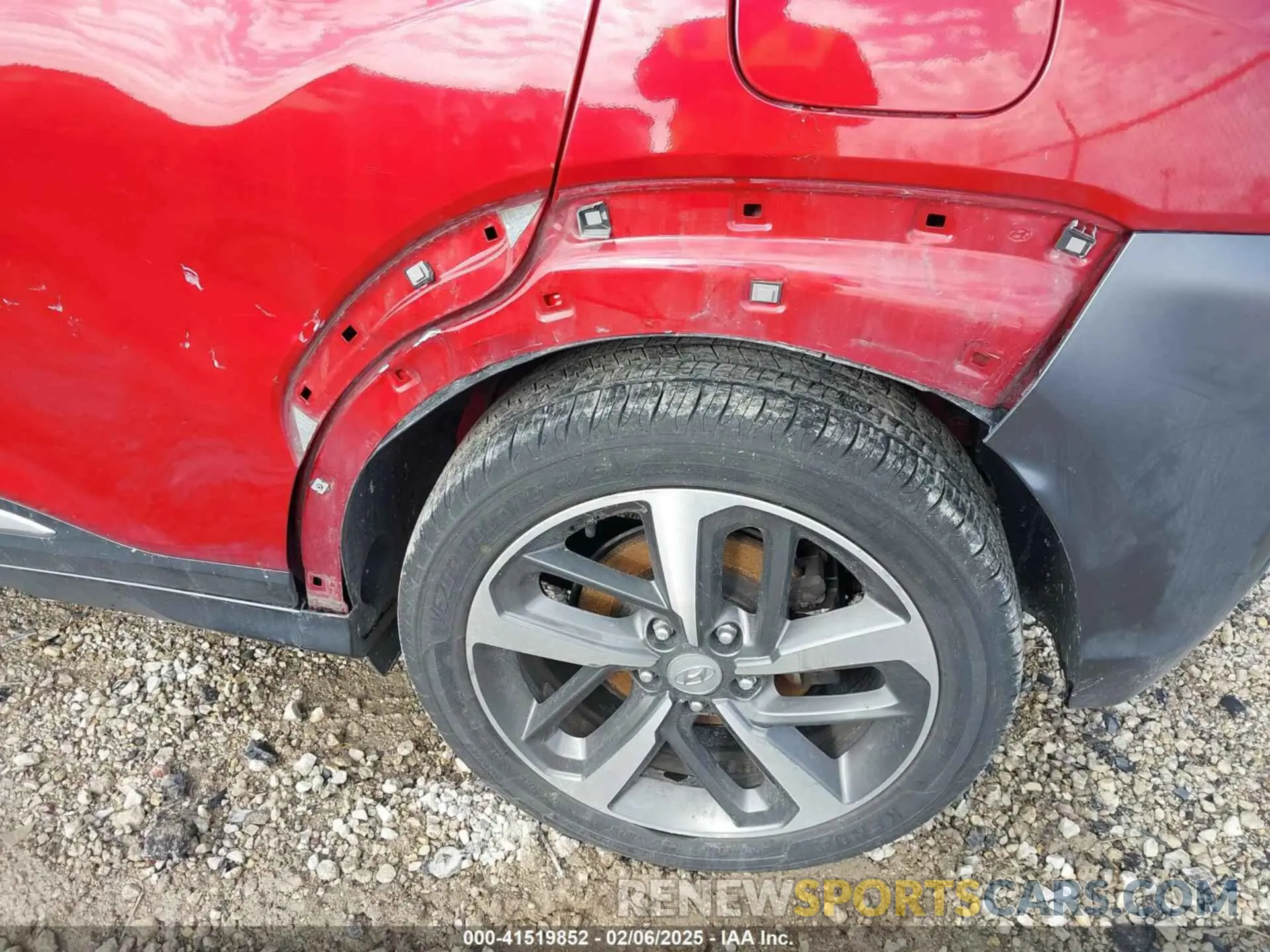16 Photograph of a damaged car KM8K3CA51MU744986 HYUNDAI KONA 2021