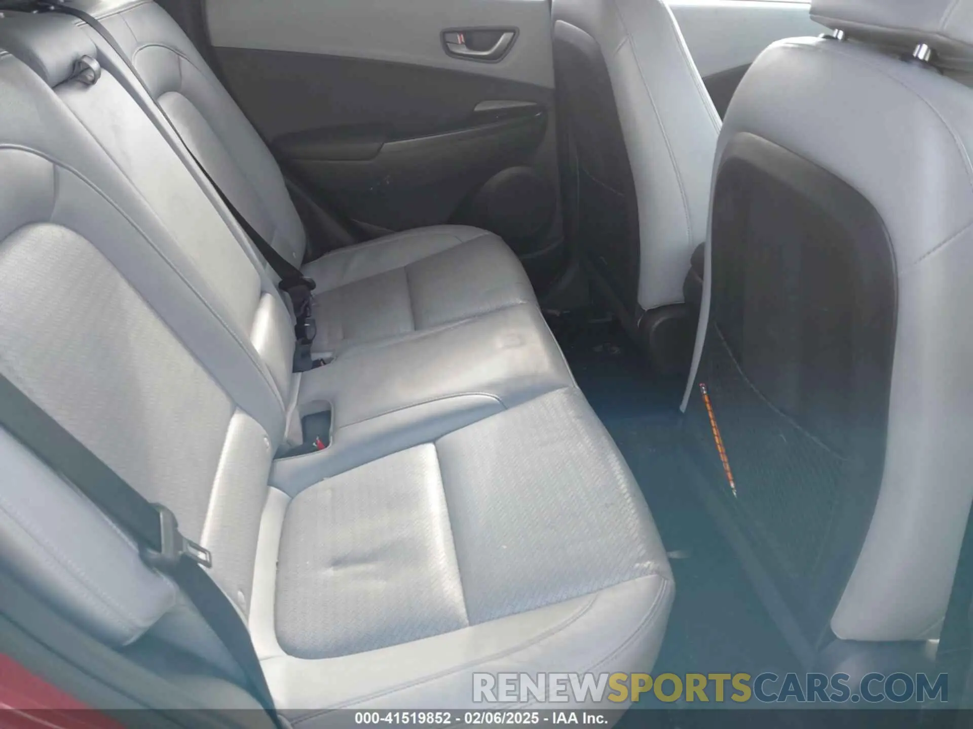 8 Photograph of a damaged car KM8K3CA51MU744986 HYUNDAI KONA 2021