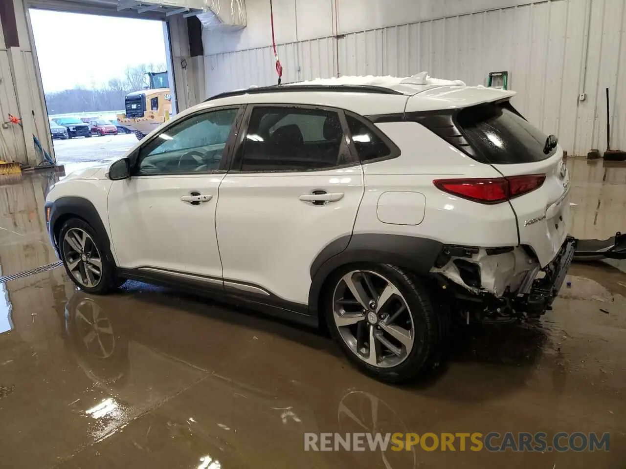 2 Photograph of a damaged car KM8K3CA54MU599751 HYUNDAI KONA 2021