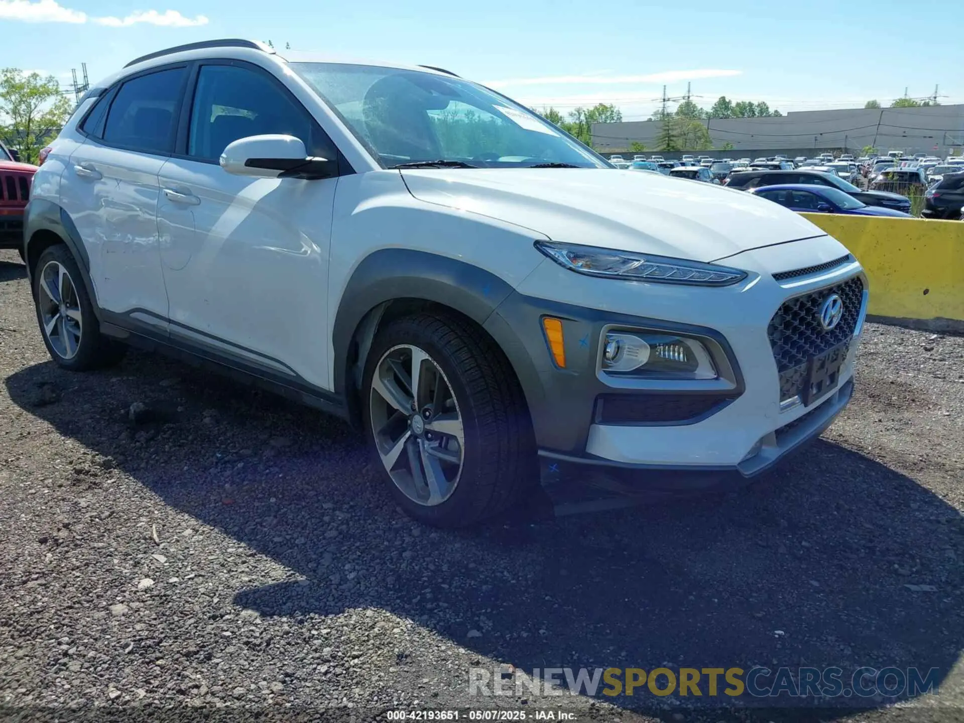 1 Photograph of a damaged car KM8K3CA54MU670544 HYUNDAI KONA 2021