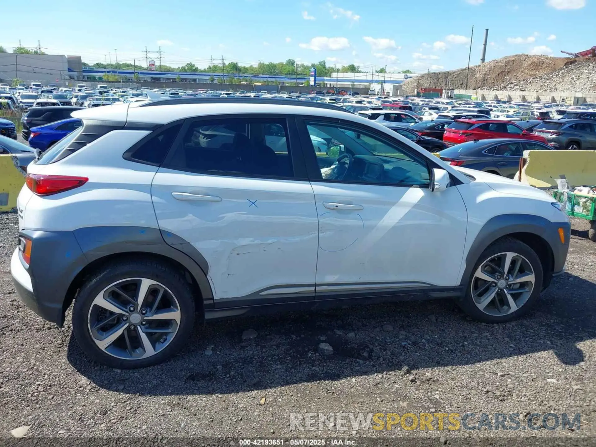 13 Photograph of a damaged car KM8K3CA54MU670544 HYUNDAI KONA 2021