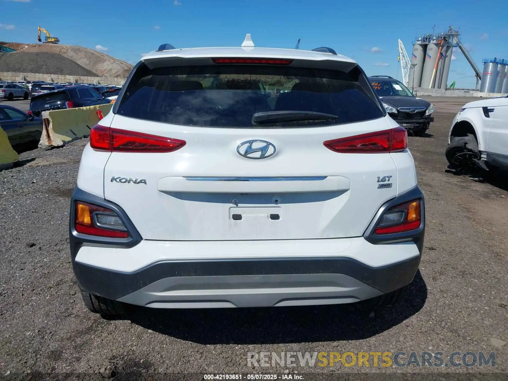 16 Photograph of a damaged car KM8K3CA54MU670544 HYUNDAI KONA 2021