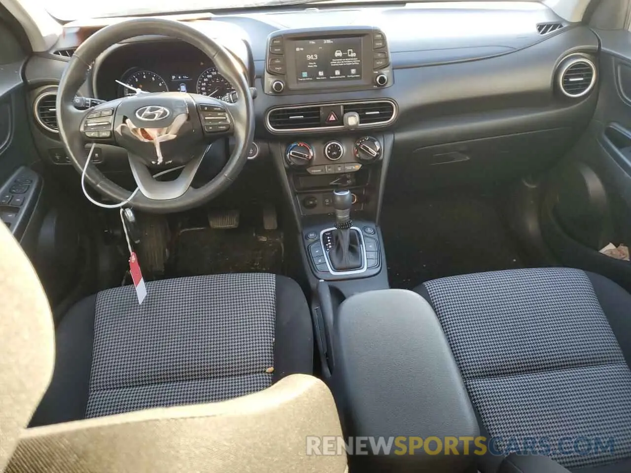 8 Photograph of a damaged car KM8K3CA55MU666423 HYUNDAI KONA 2021