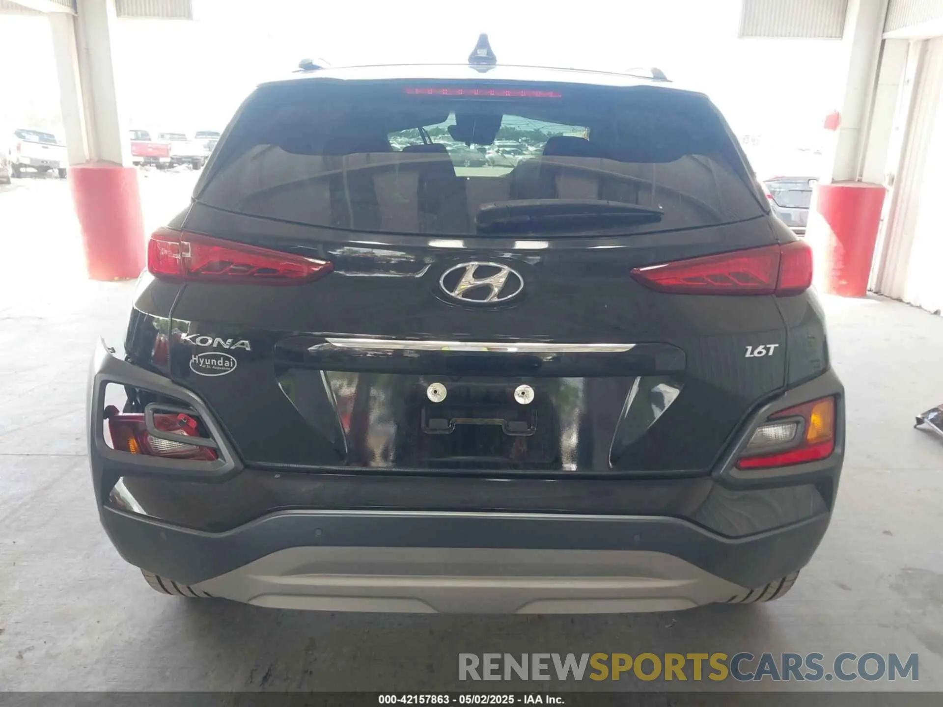 17 Photograph of a damaged car KM8K53A54MU599128 HYUNDAI KONA 2021