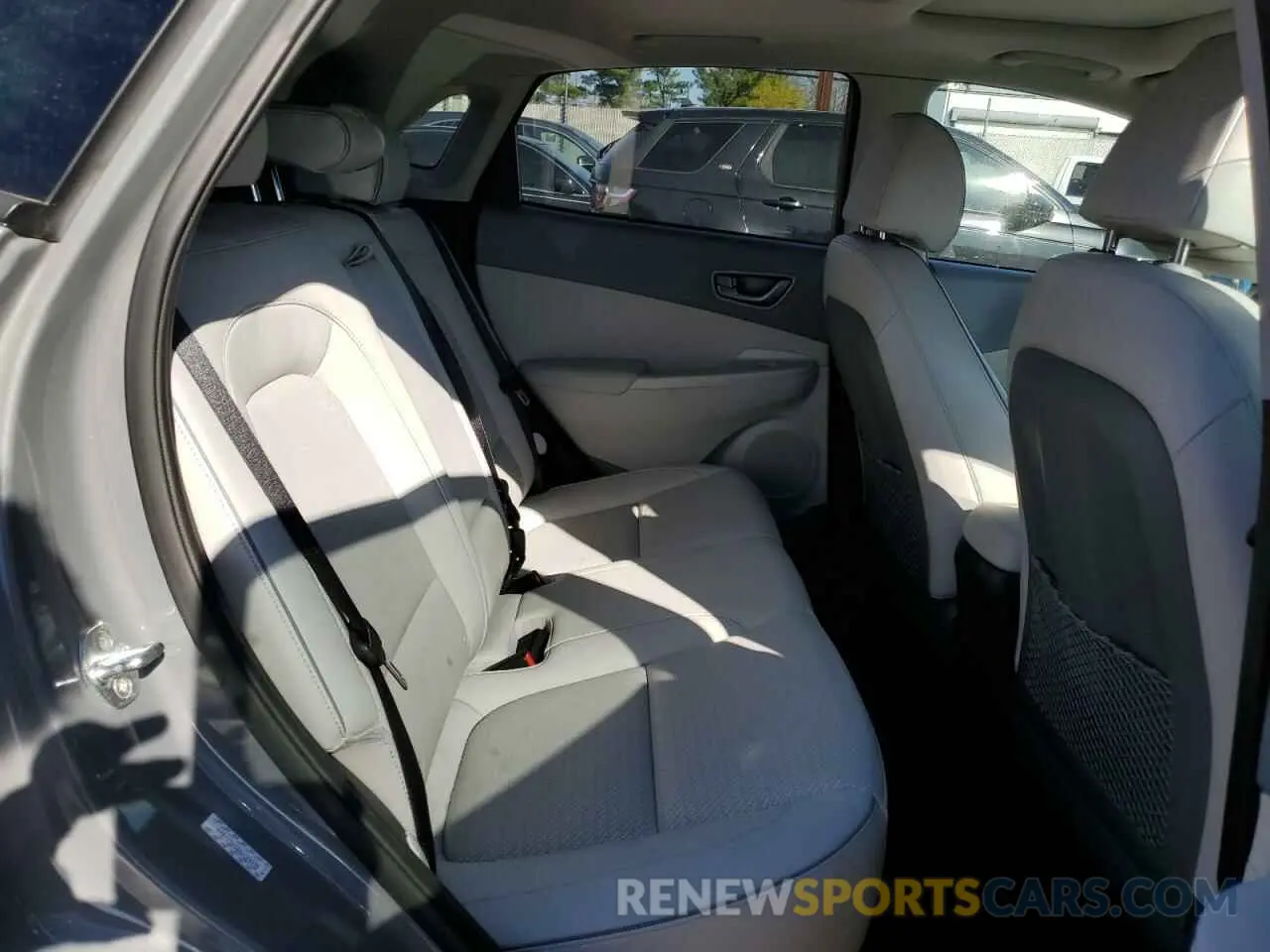 11 Photograph of a damaged car KM8K53AG4MU123270 HYUNDAI KONA 2021