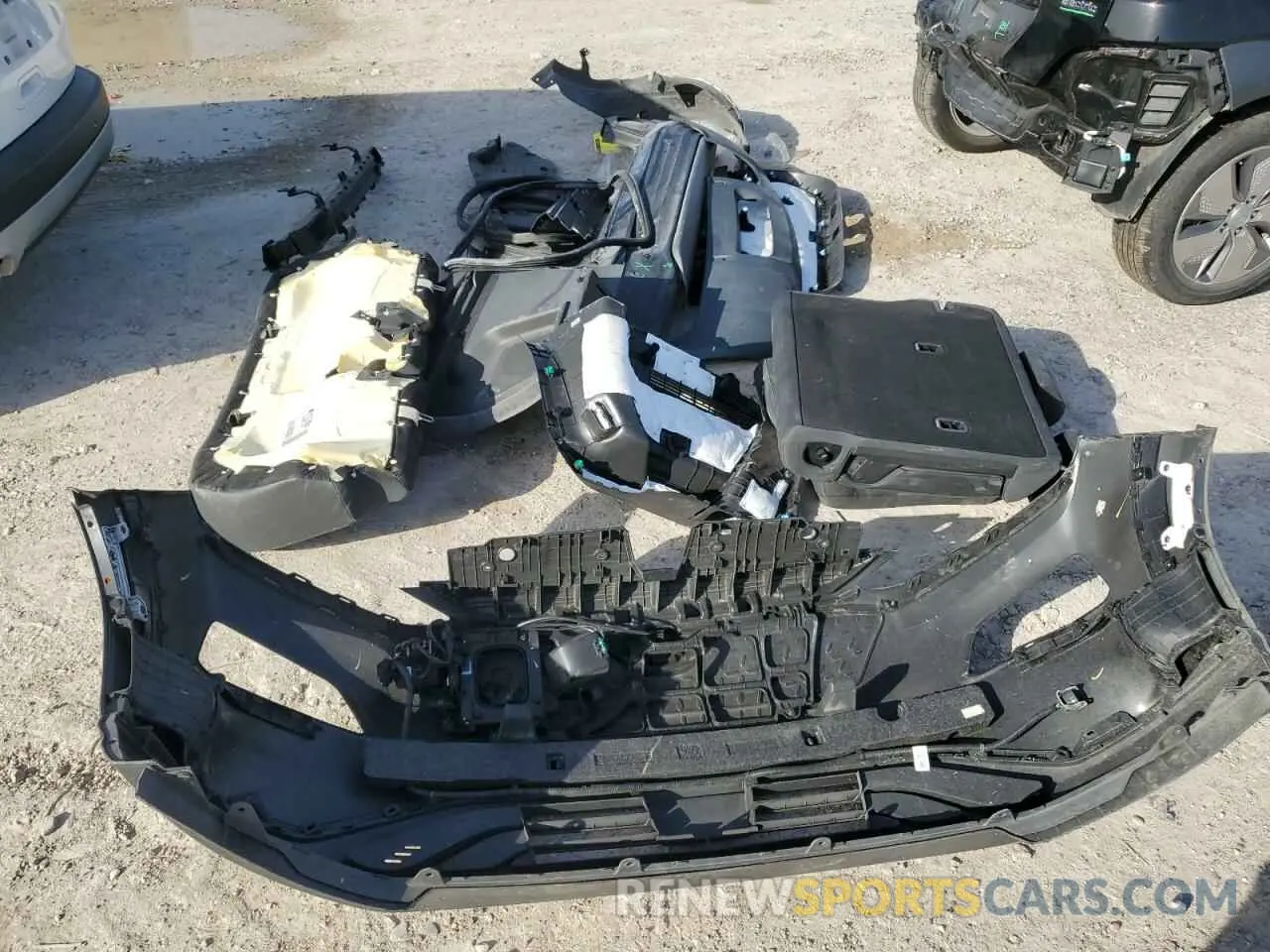 13 Photograph of a damaged car KM8K53AG9MU116105 HYUNDAI KONA 2021