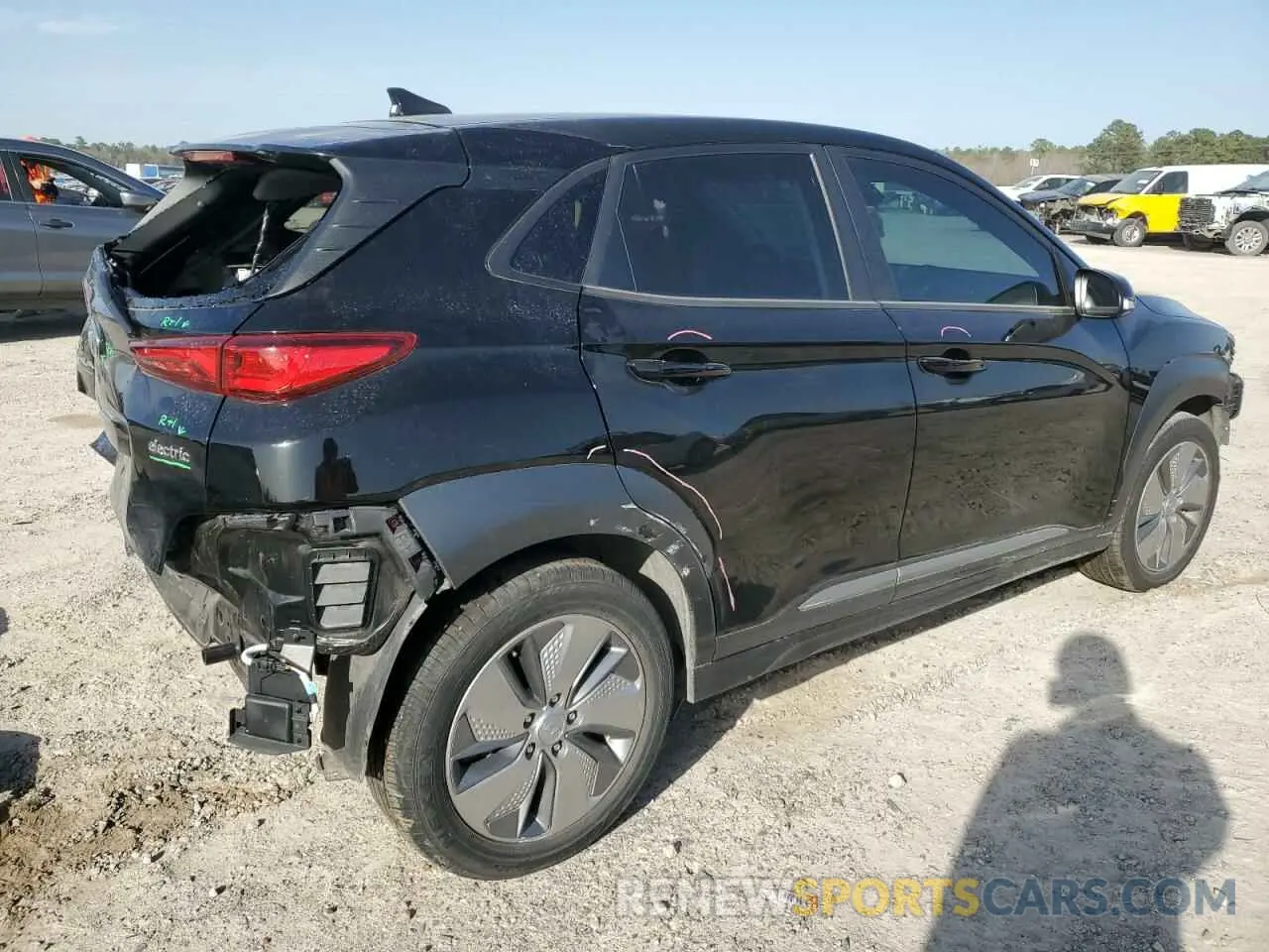 3 Photograph of a damaged car KM8K53AG9MU116105 HYUNDAI KONA 2021