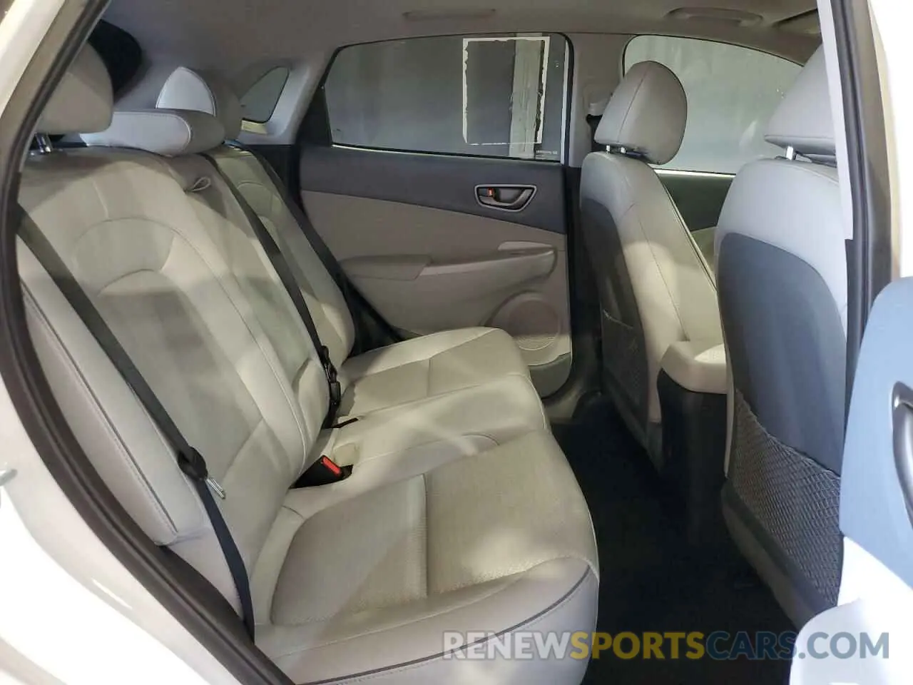 11 Photograph of a damaged car KM8K53AGXMU120759 HYUNDAI KONA 2021